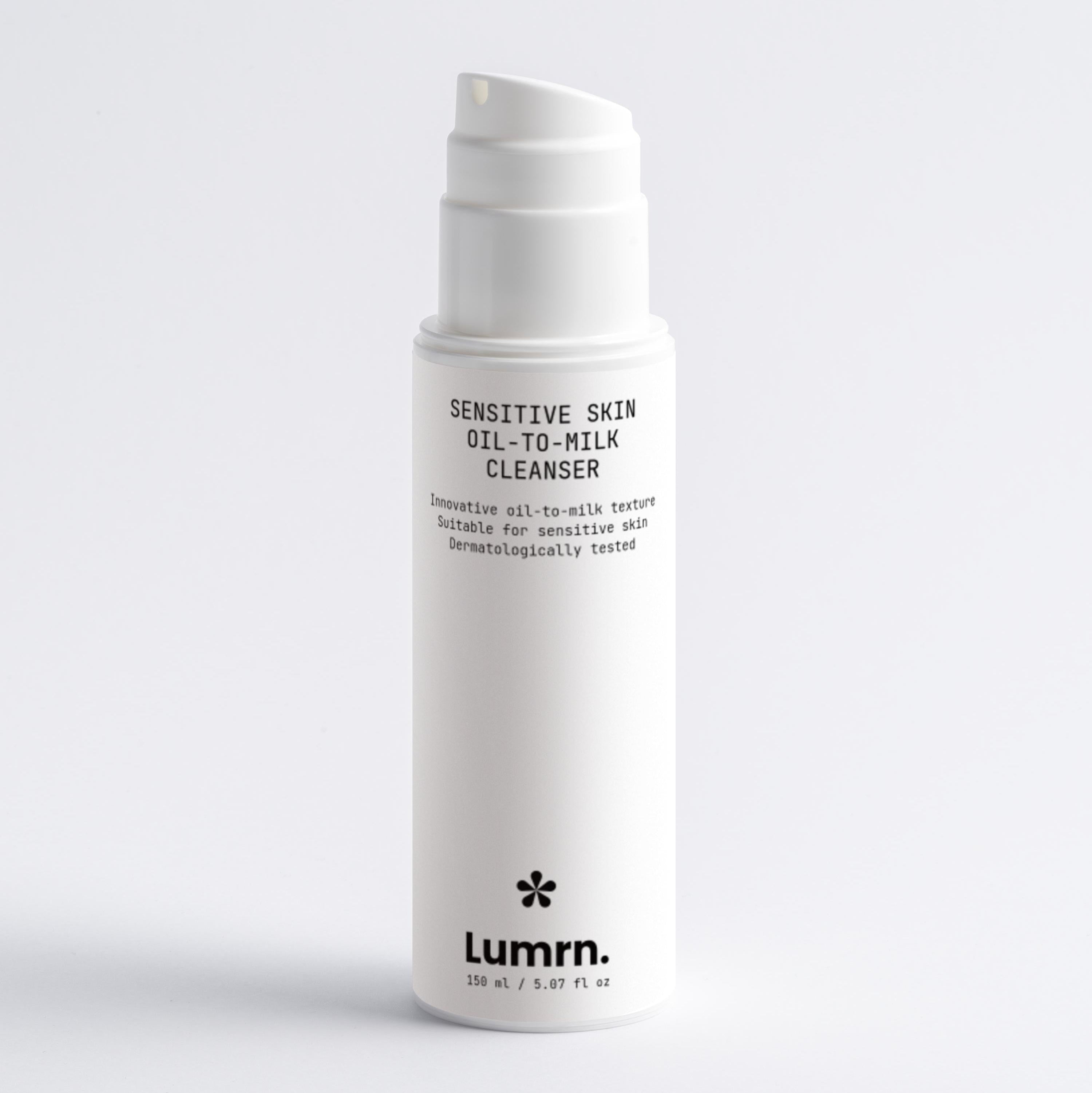 Lumrn.™ Sensitive Skin Oil-To-Milk Cleanser